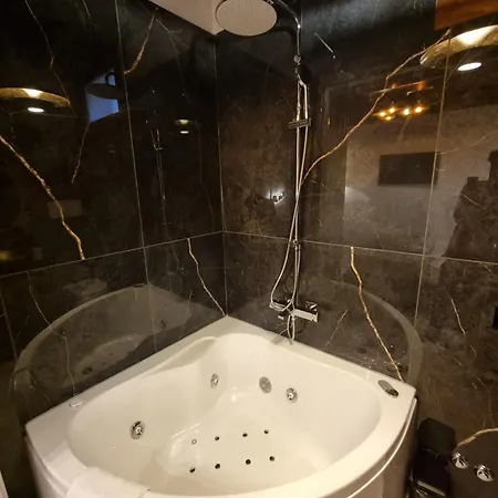 San Marco 3097 Luxuryjacuzzi דירה *