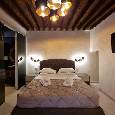 San Marco 3097 Luxuryjacuzzi * ונציה